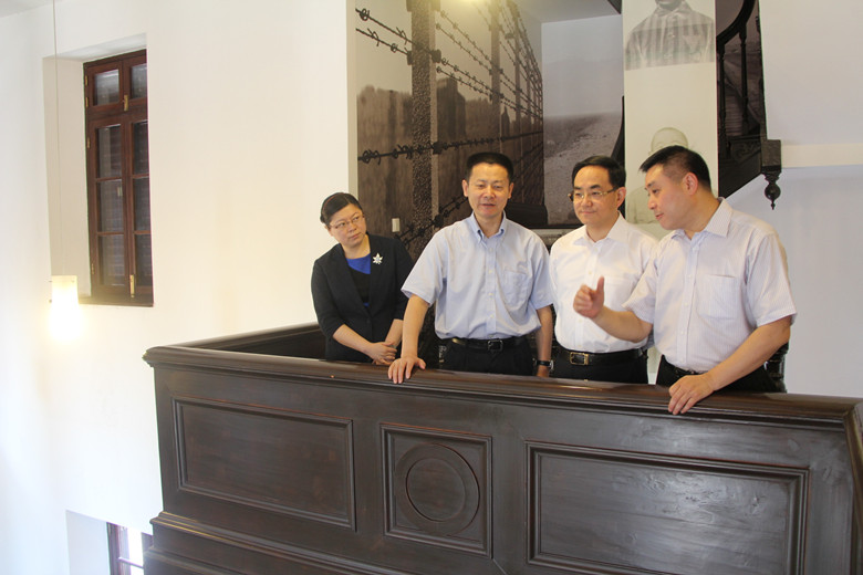 市委常委、宣传部长徐麟访问纪念馆
